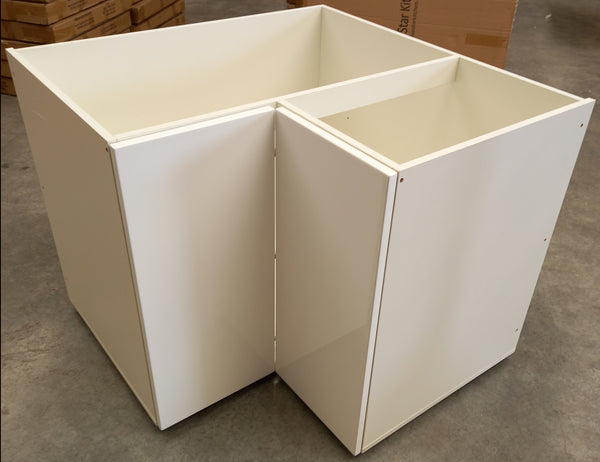 FC88--880mm Base Corner Cabinet Complete Set With Plain Gloss White Door